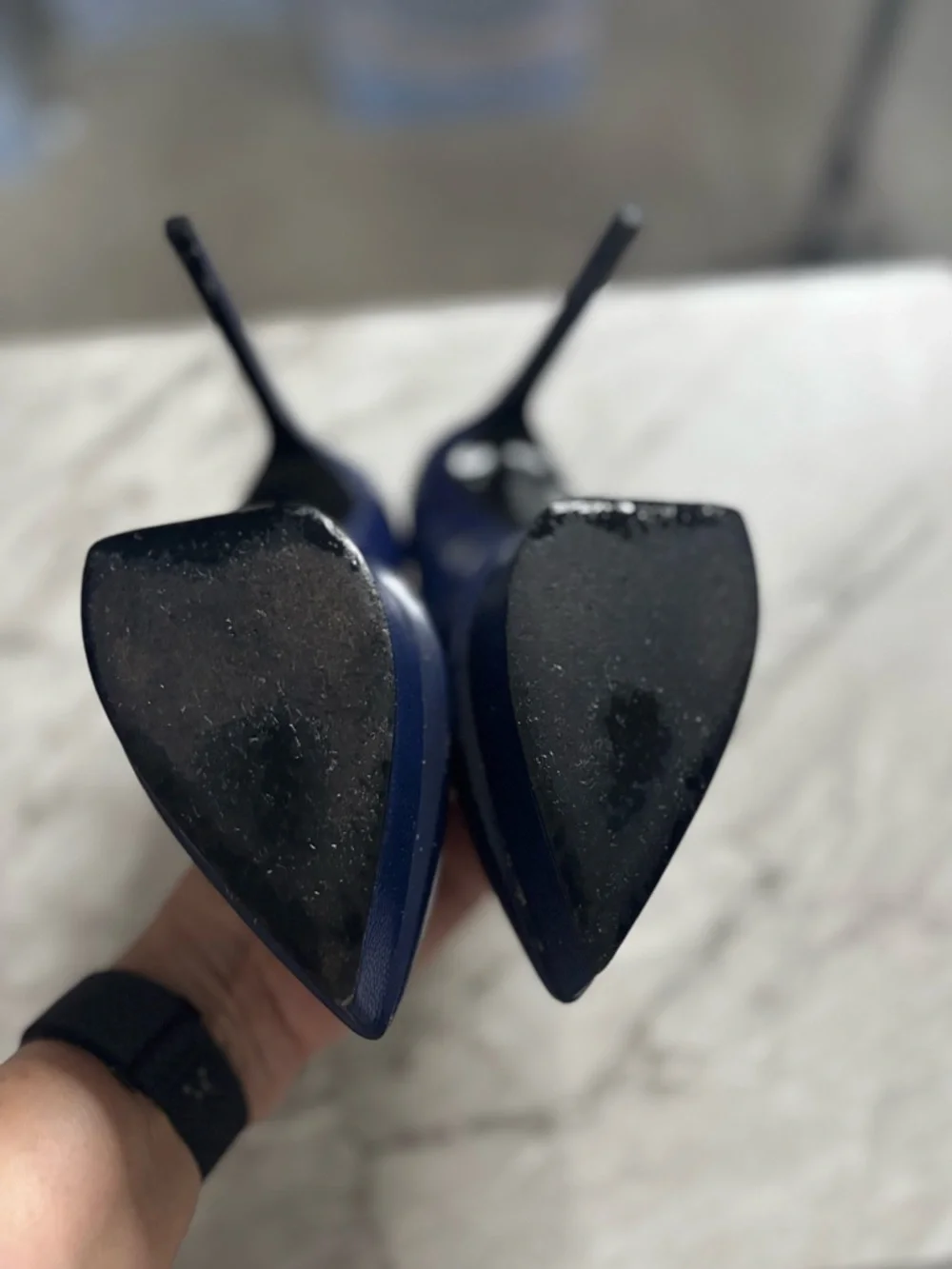 EUC SAINT LAURENT Classic Navy Women's Elegant Pointed-Toe Stilettos 5”. Sz 37.5